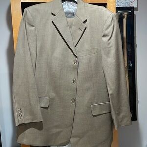 Men’s tan suit